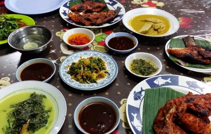 5 Tempat Wisata Kuliner Paling Populer di Padang – Ayo Traveling Sepuasnya