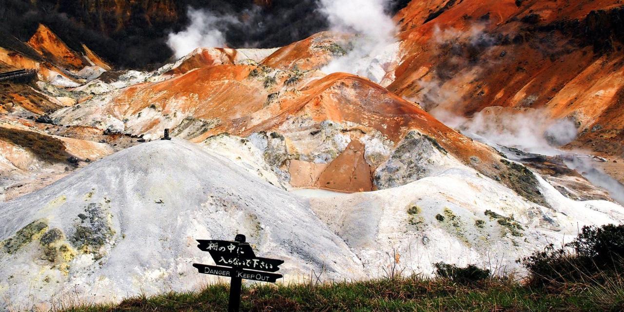 Jigokudani Valley